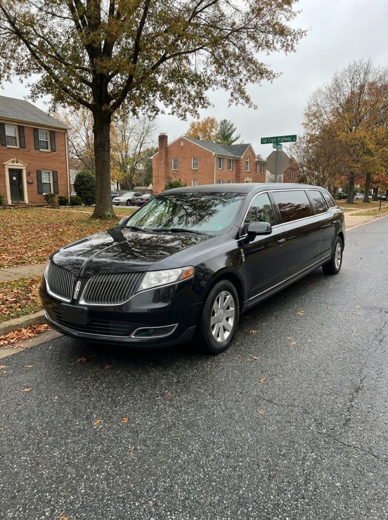 Limo service in {city} 