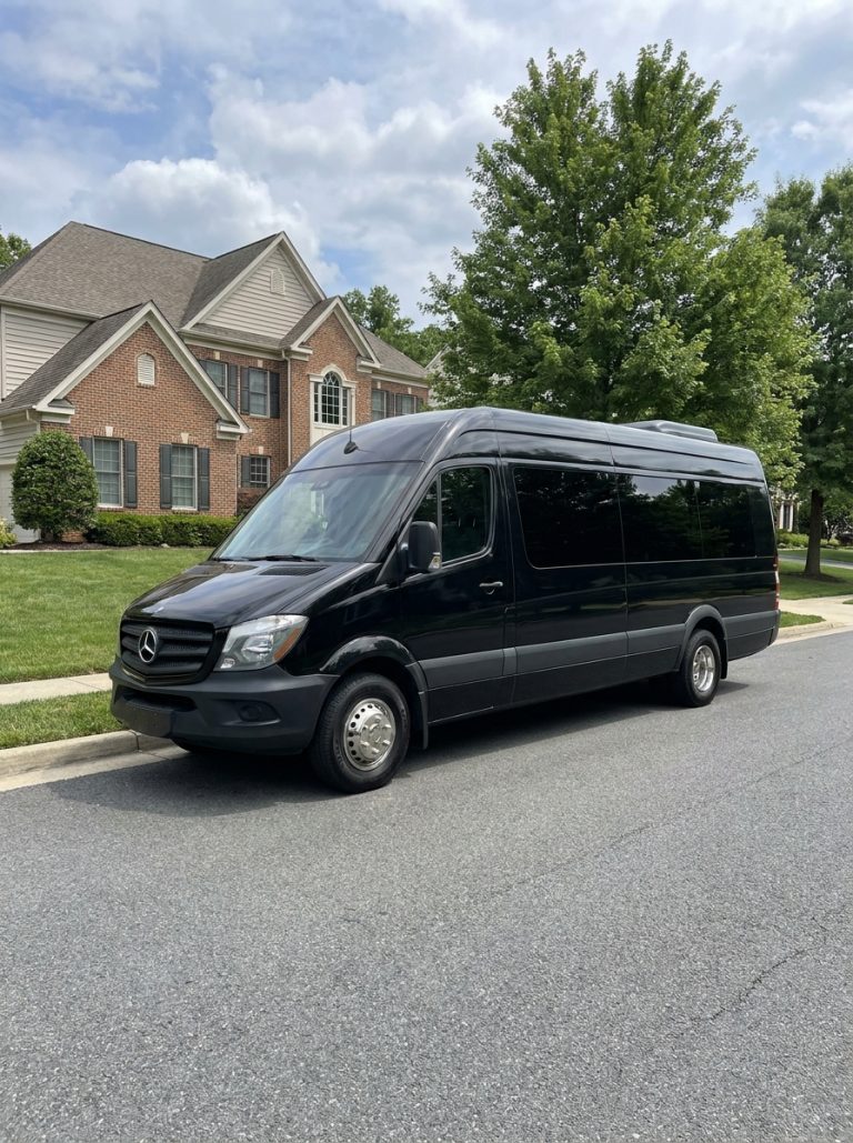 Limo service in {city} 